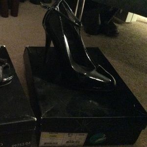 Black Patent Kardashian Kollection “Dallas”